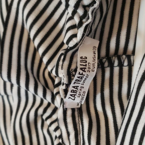 Flirty ruffle off shoulder striped bodycon Zara mini dress - Picture 4 of 4